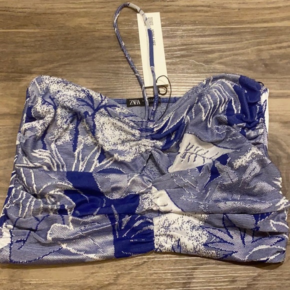 ***NWT*** Zara Halter Top - Picture 2 of 5